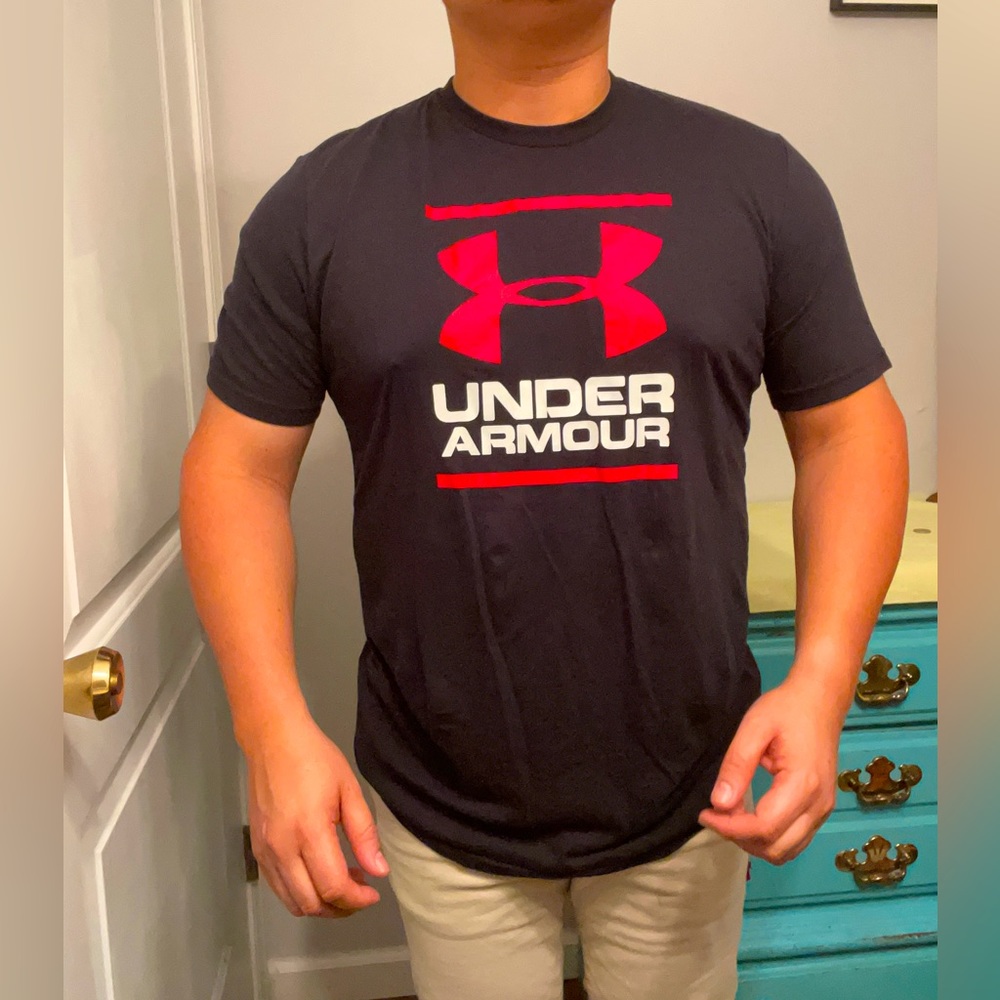 Men’s Under armor T-shirt